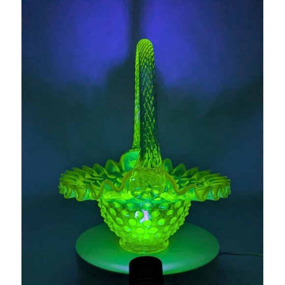 Vintage Yellow Fenton Uranium Glass Hobnail Basket Glows UV MCM - Picture 4 of 16